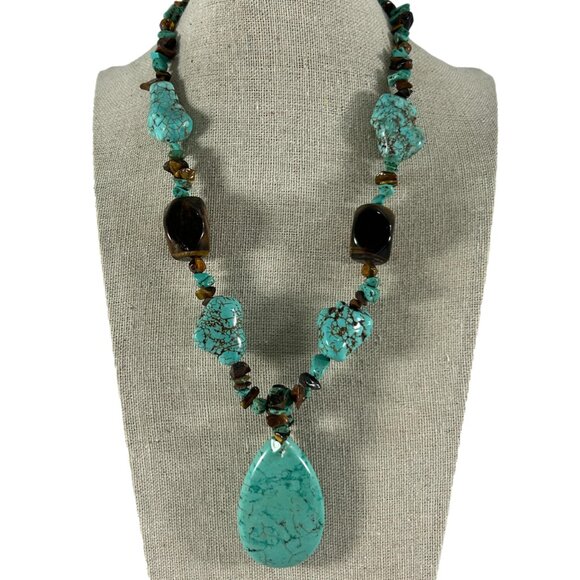 Faux Turquoise Stone Beaded Teardrop Pendant Necklace Chippy Chunky Southwestern - Picture 8 of 8